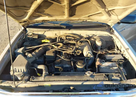 2003 Toyota Tacoma Prerunner z USA, uszkodzony, nr VIN 5TESM92N53Z151141